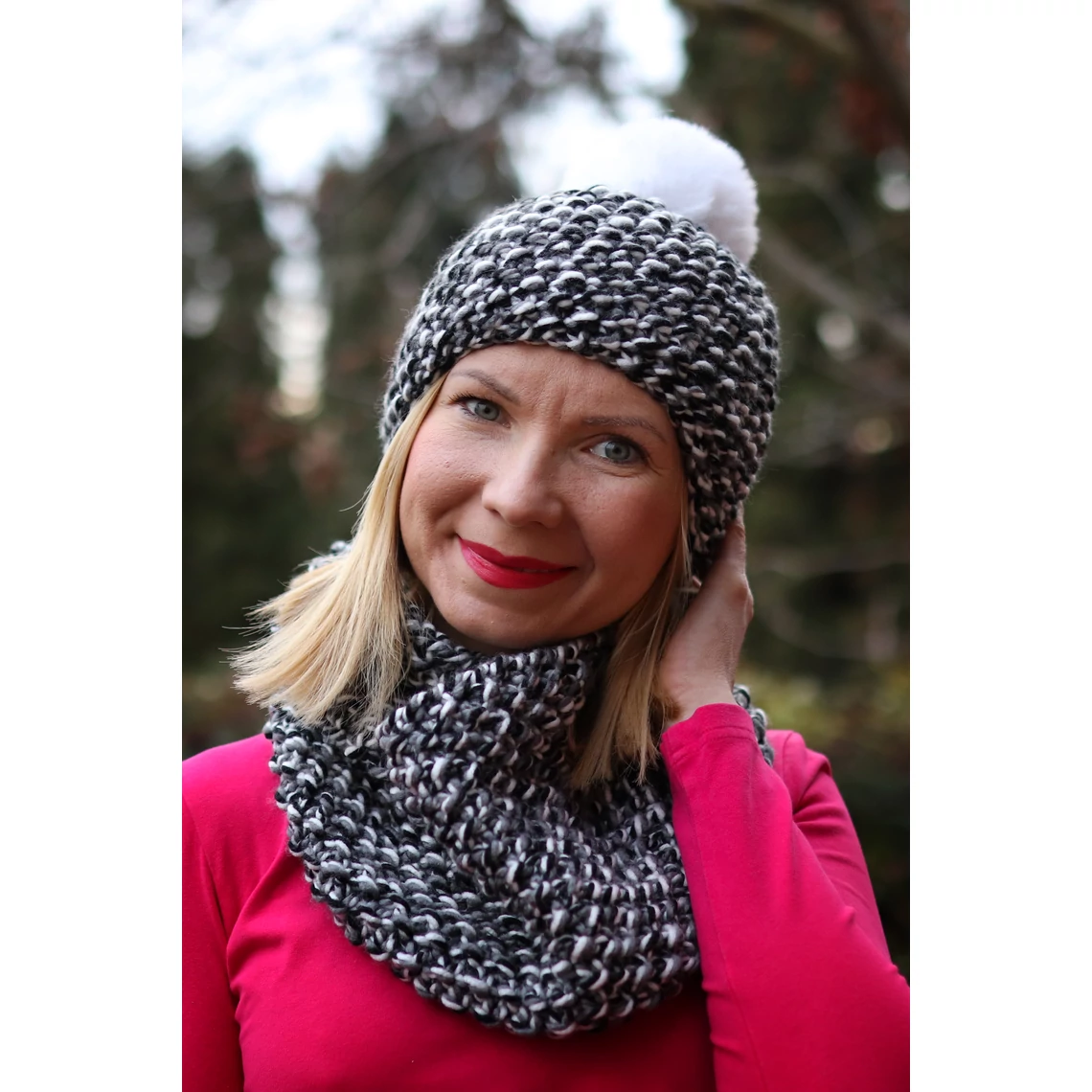 Kolorkka Knit kötött csősál / fekete-szürke-fehér