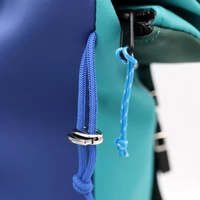 Kép 10/10 - Kolorkka EXPLORER roll-top hátizsák laptop rekesszel / Türkiz-királykék-méregzöld